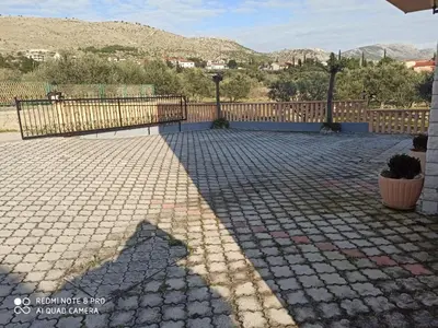 Pogled na planine ili pogled na planine iz apartmana