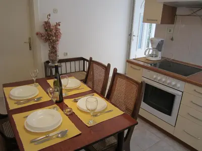 Kuhinja ili čajna kuhinja u objektu Apartment Tisno Residence