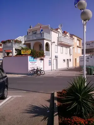 Zgrada u kojoj se nalazi apartman