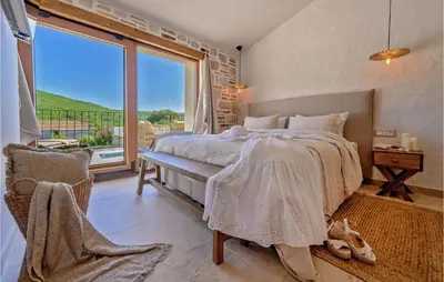 Krevet ili kreveti u jedinici u objektu Gorgeous Home In Cera With Wifi