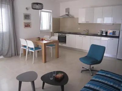 Kuhinja ili čajna kuhinja u objektu Apartments Jela