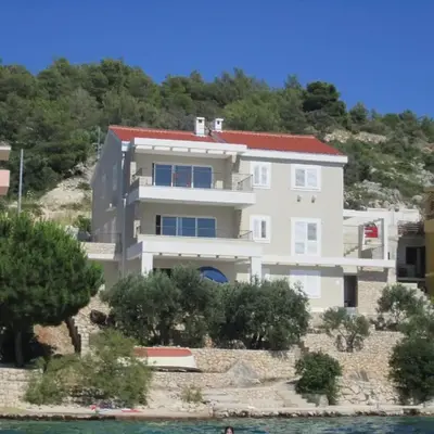 Apartments Jela