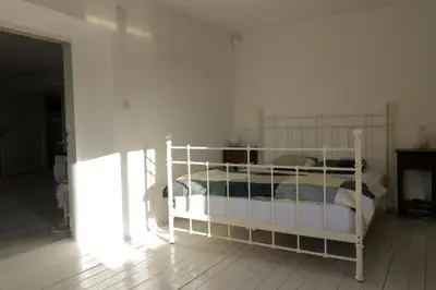 Krevet ili kreveti u jedinici u objektu Light filled spacious penthouse in Šibenik city centre