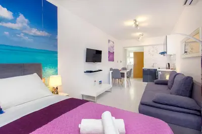 TV i/ili zabavni centar u objektu Apartment Seaside, free parking