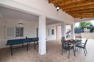Stolni tenis u objektu Villa Natura Piedra ili u blizini