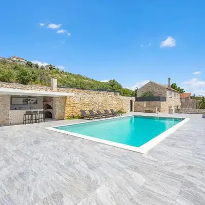 Beautiful Home In Skradin With Kitchen