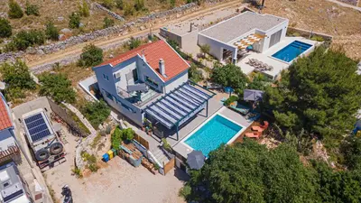 Bazen u objektu Kuća Mali Raj - Little Paradise ili u blizini