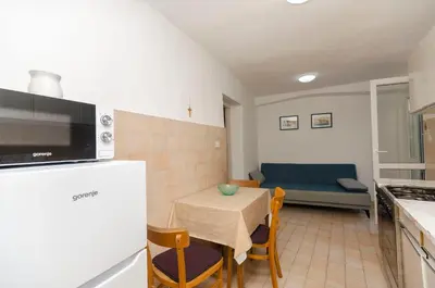 Kuhinja ili čajna kuhinja u objektu Apartments Nautical Nest