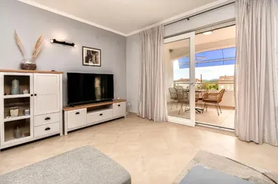 TV i/ili zabavni centar u objektu Apartments Maris