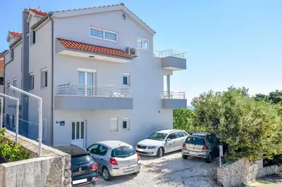 Zgrada u kojoj se nalazi apartman