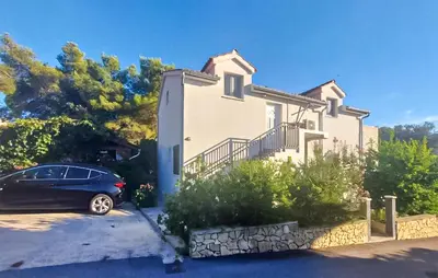 Zgrada u kojoj se nalazi apartman