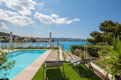 Bazen u objektu Villa Pepera ili u blizini