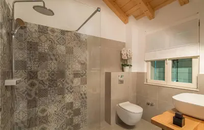 Kupaonica u objektu Stunning Home In Primosten With Wifi