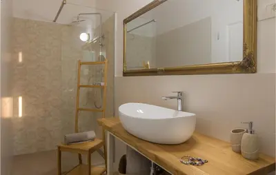 Kupaonica u objektu Stunning Home In Primosten With Wifi