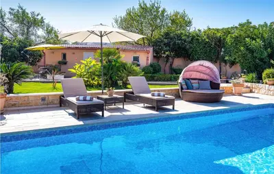 Bazen u objektu Stunning Home In Vodice ili u blizini