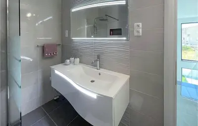 Kupaonica u objektu Awesome Home In Vodice With Sauna