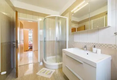 Kupaonica u objektu Apartments with parking space Vodice - 21743