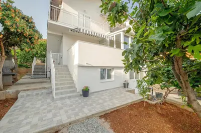 Zgrada u kojoj se nalazi apartman