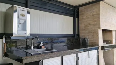 Kuhinja ili čajna kuhinja u objektu MEERBLICK DUPLEX POOL-VILLA REGIRMA DELUXE bis 8 Personen