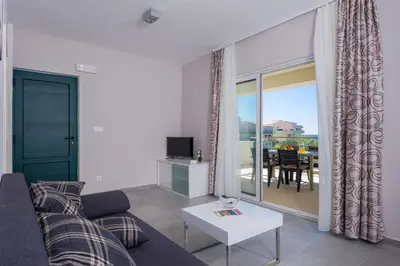TV i/ili zabavni centar u objektu Apartments Lanterna