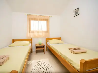 Krevet ili kreveti u jedinici u objektu Apartment Jadria near the beach