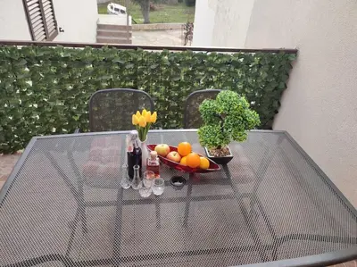 Hrana u apartmanu ili u blizini