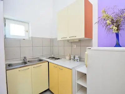 Kuhinja ili čajna kuhinja u objektu Apartments Zadro