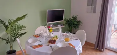 TV i/ili zabavni centar u objektu Lumare