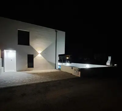 Bazen u objektu Holiday house with a swimming pool Vodice - 21991 ili u blizini