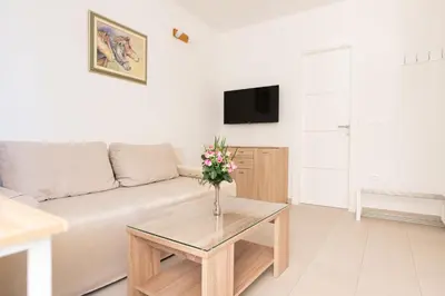 TV i/ili zabavni centar u objektu Apartments Maja