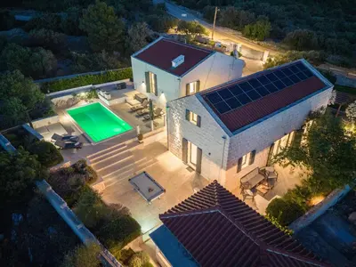 Bazen u objektu Villa True Oasis with Heated Pool ili u blizini