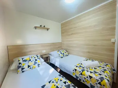 Krevet ili kreveti u jedinici u objektu Mobile home Jezera Murter Comfort