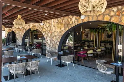 Restoran ili neka druga zalogajnica u objektu Mobile home Jezera Murter Comfort