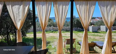 Vrt u objektu SAK MOBILE Home Pirovac II