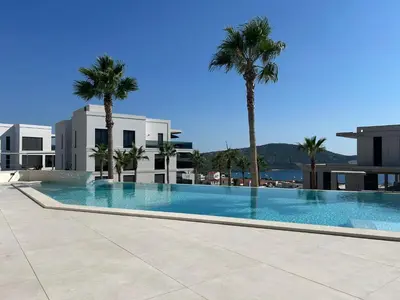 Bazen u objektu Primosten Sunhill Deluxe Apartment Maya ili u blizini