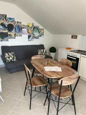 Kuhinja ili čajna kuhinja u objektu Apartments Tina