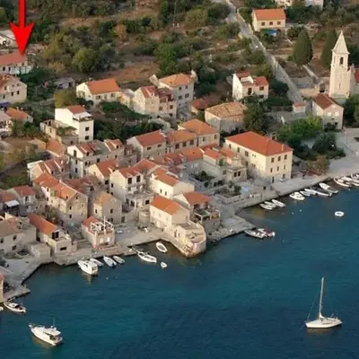 Apartments by the sea Prvic Luka