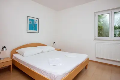 Krevet ili kreveti u jedinici u objektu Apartments with parking space Murter - 22405