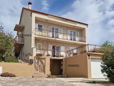 Zgrada u kojoj se nalazi apartman