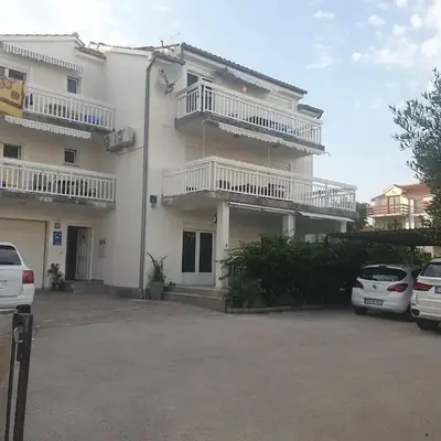 Apartmani I+J Miletic