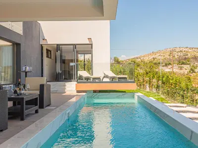 Bazen u objektu Villa Šimun by Interhome ili u blizini