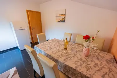 Tlocrt objekta Apartments with parking space Vodice - 22557