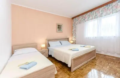 Krevet ili kreveti u jedinici u objektu Apartments with parking space Vodice - 22557