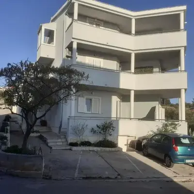 Apartments by the sea Zecevo Rtic