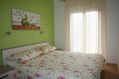 Krevet ili kreveti u jedinici u objektu Apartments with parking space Razanj, Rogoznica - 22062