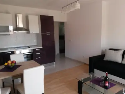 Kuhinja ili čajna kuhinja u objektu Apartments Josipa & Niki