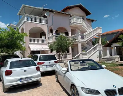 Zgrada u kojoj se nalazi apartman