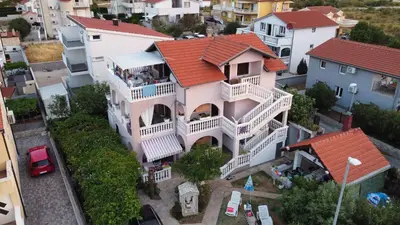 Zgrada u kojoj se nalazi apartman