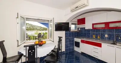 Kuhinja ili čajna kuhinja u objektu Apartments by the sea Razanj, Rogoznica - 22076