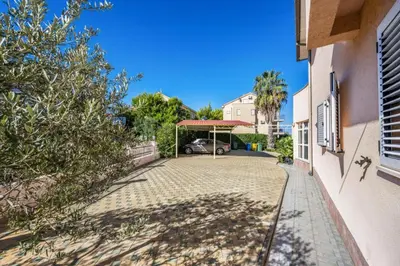Zgrada u kojoj se nalazi apartman